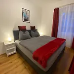 Citylake G23 1 Stock - 2 Stock Kostenlose Parkmoeglichkeit !! Apartament *