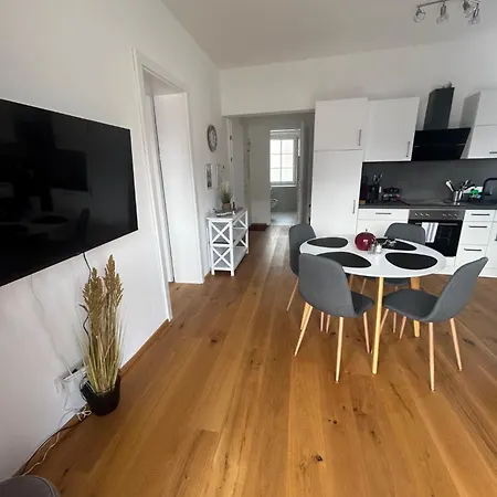 Citylake G23 Mit Kostenloser Parkmoeglichkeit !! Gmunden