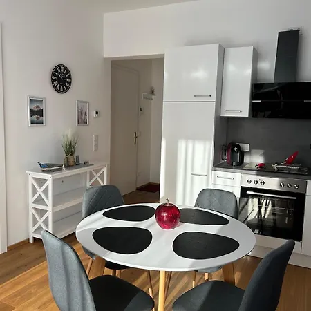 Apartament Citylake G23 Mit Kostenlosem Parkgaragen-stellplatz !! *
